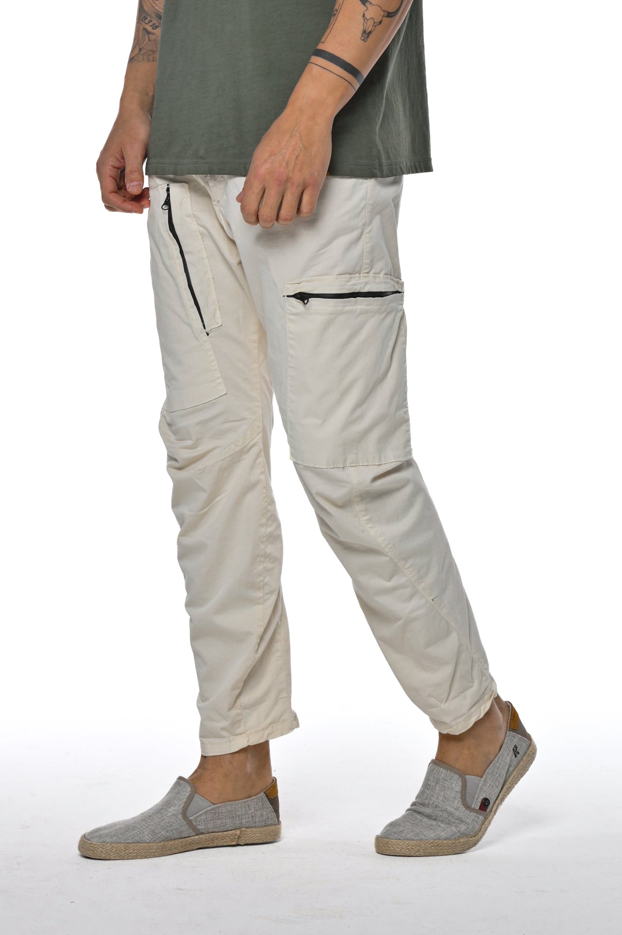 Pantaloni in cotone loose Out SS23