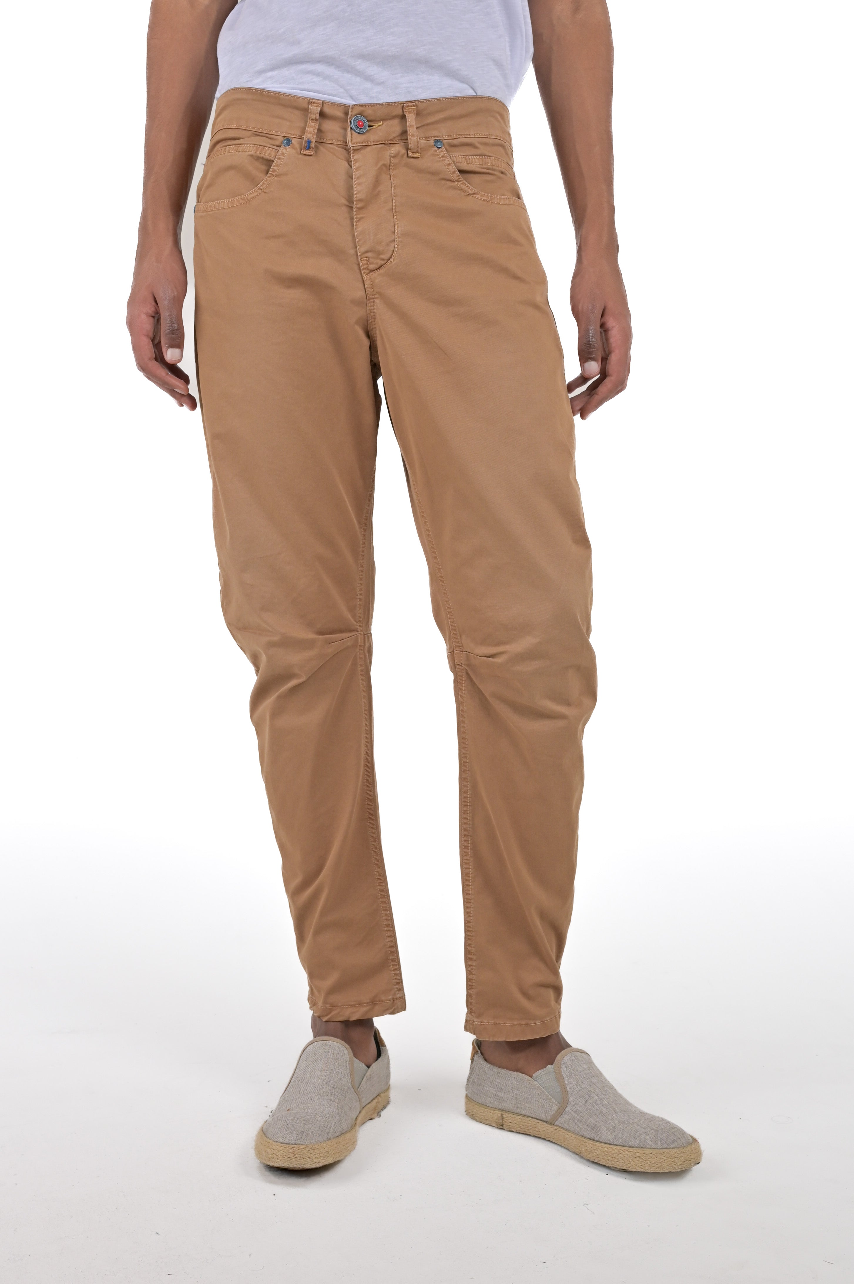 Pantaloni tapered Lawer caramello SS24