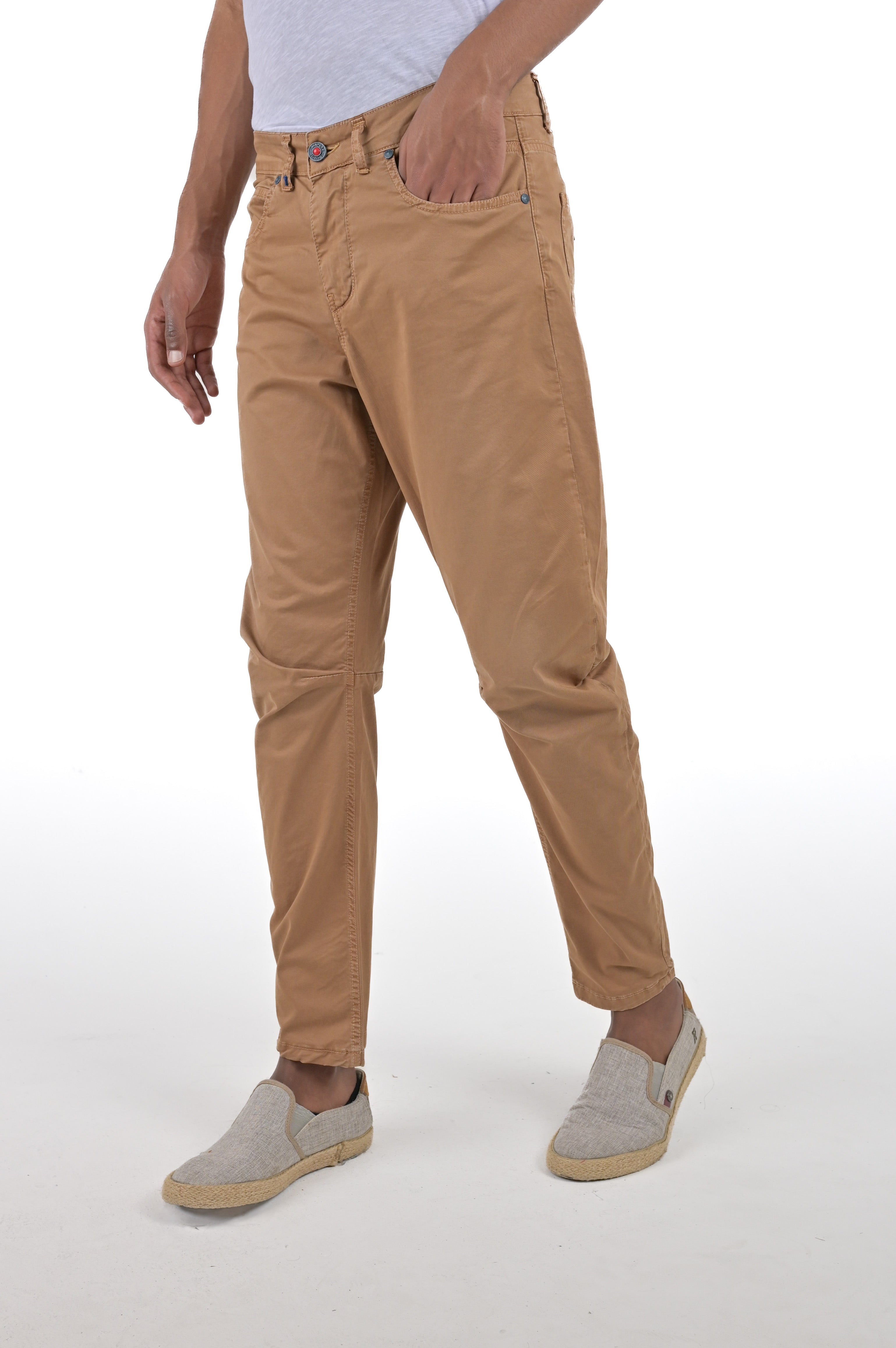 Pantaloni tapered Lawer caramello SS24