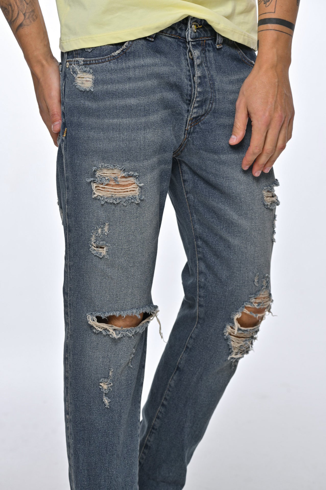 DISPLAJ Jeans