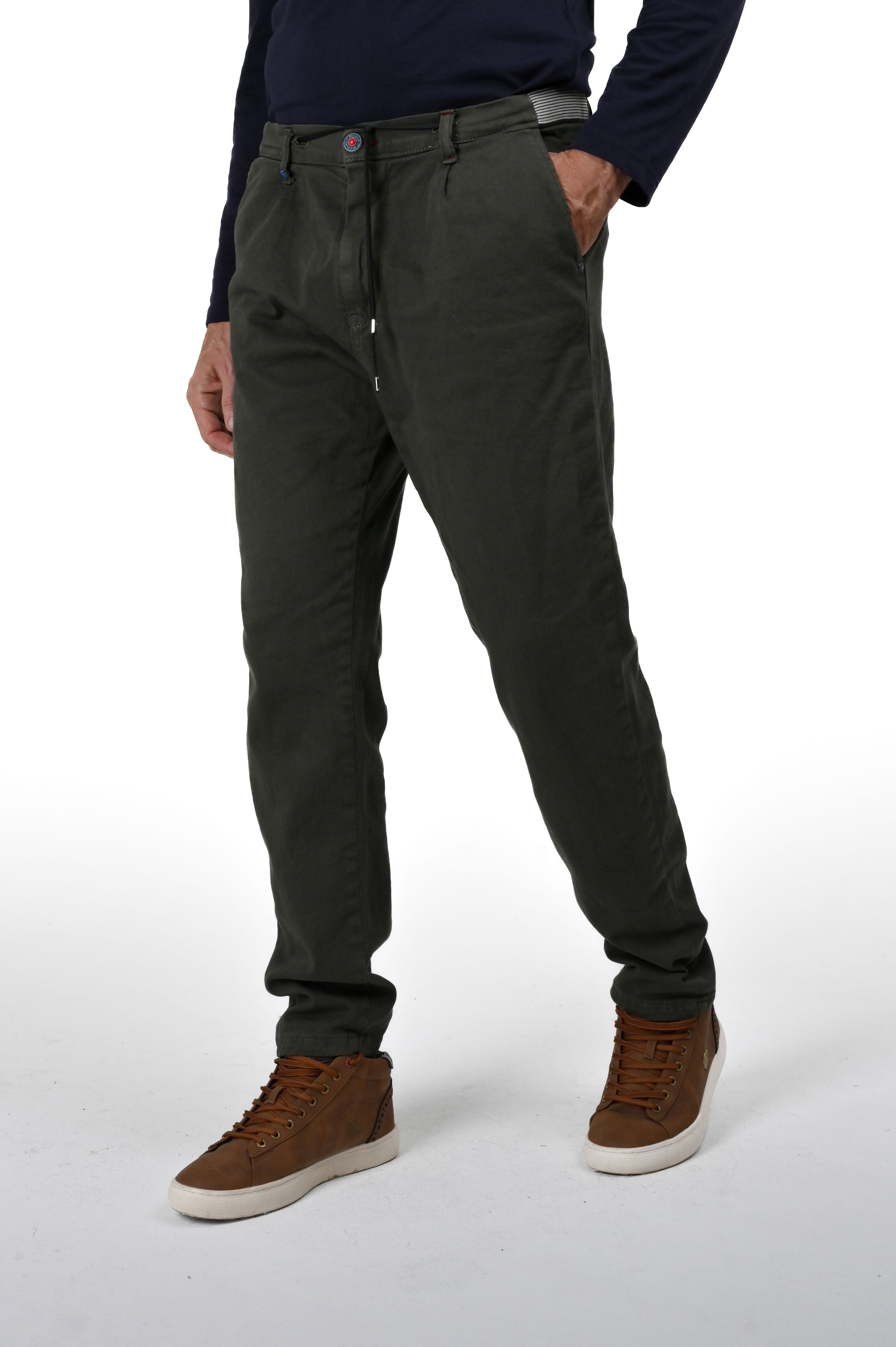 Pantaloni in cotone regular Lion Bull verde FW24/25