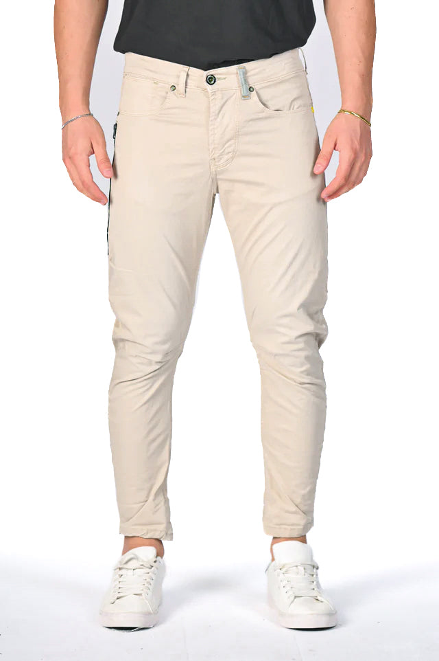 Tapered New Vertigo SS22 trousers