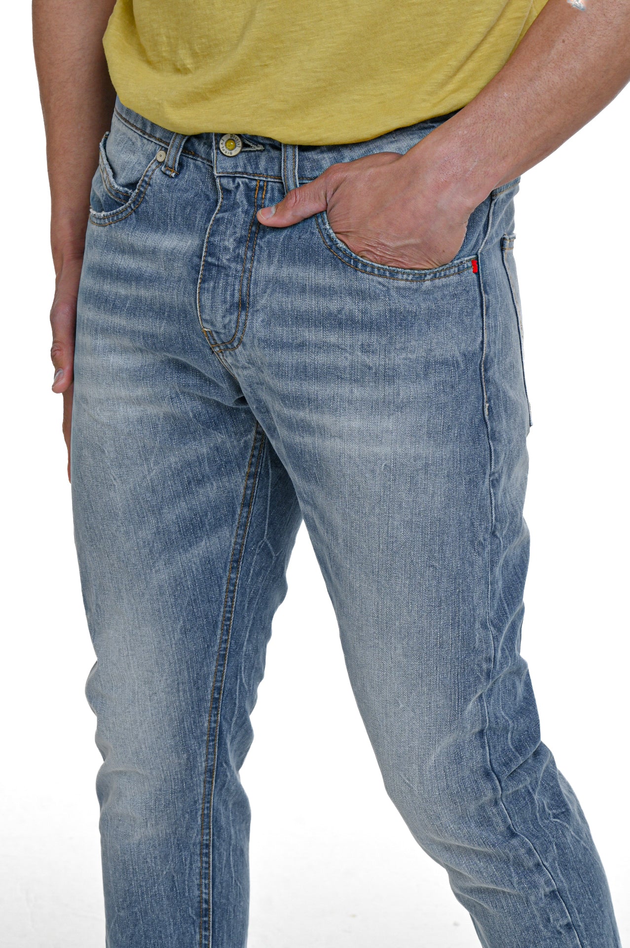 DISPLAJ Jeans