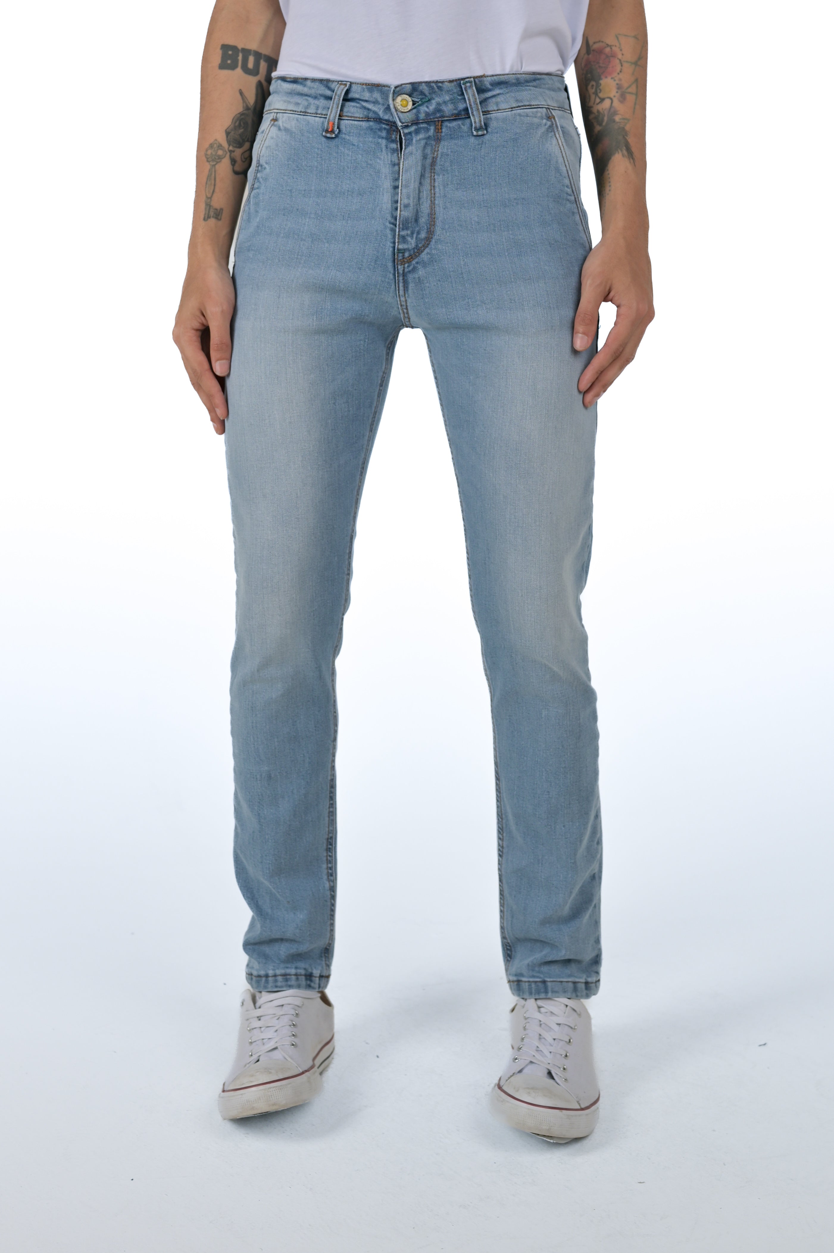 DISPLAJ Jeans