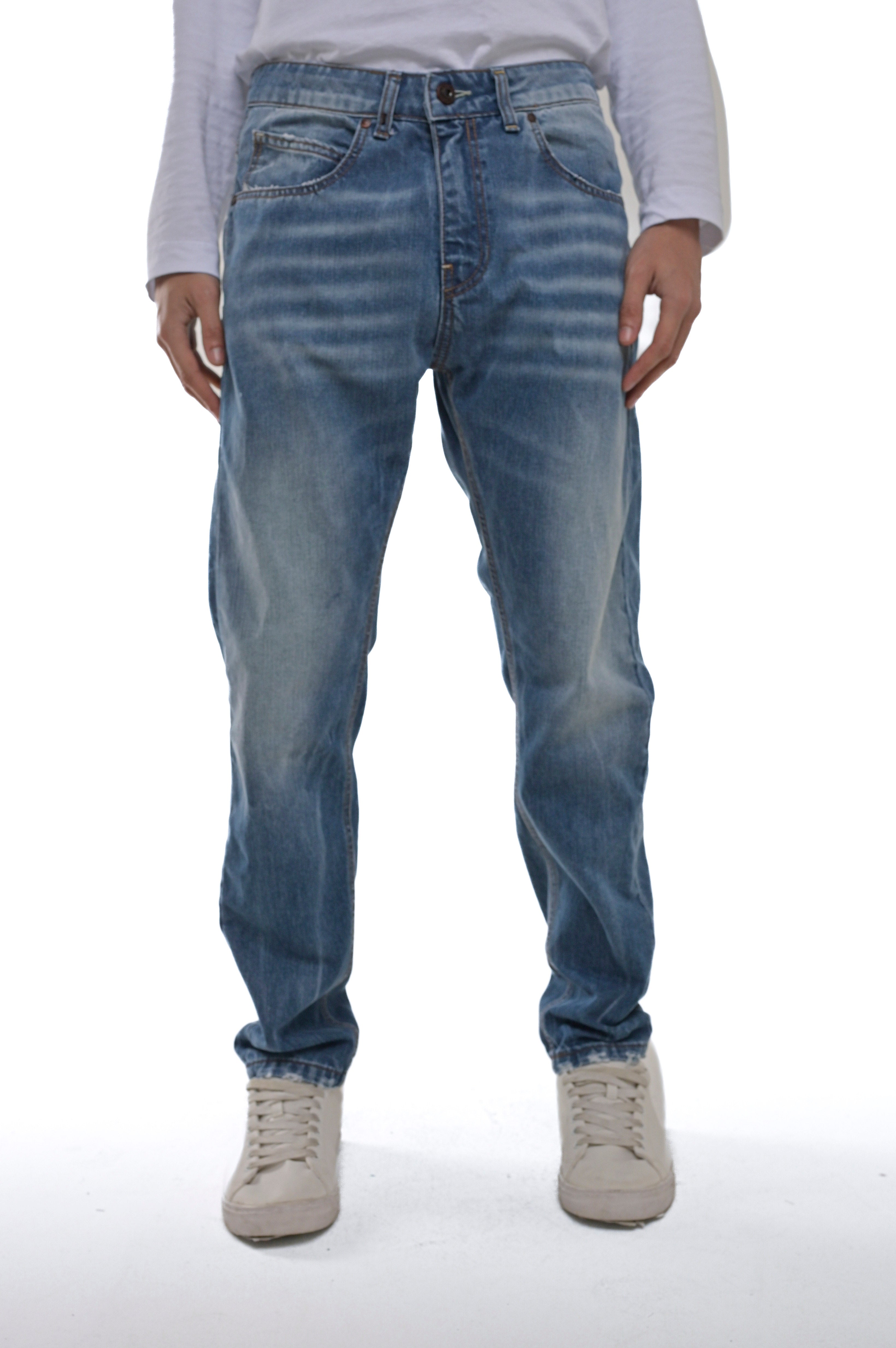 DISPLAJ Jeans