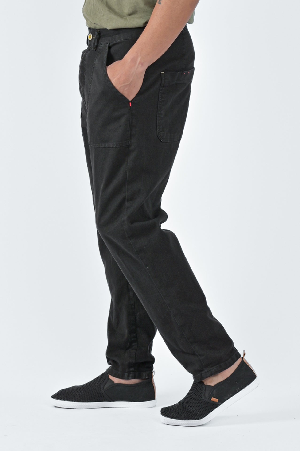 Pantaloni in cotone loose People SS23